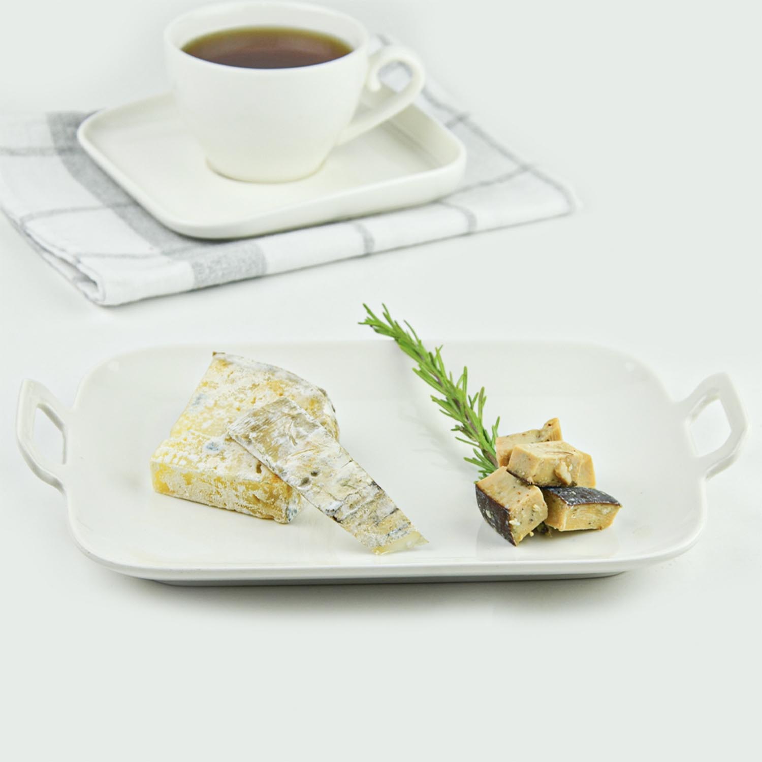 ACAR PORSELEN DİKDÖRTGEN OVAL SERVİS TABAK - 33 Cm ACAR PORSELEN DİKDÖRTGEN OVAL SERVİS TABAK - 33 Cm